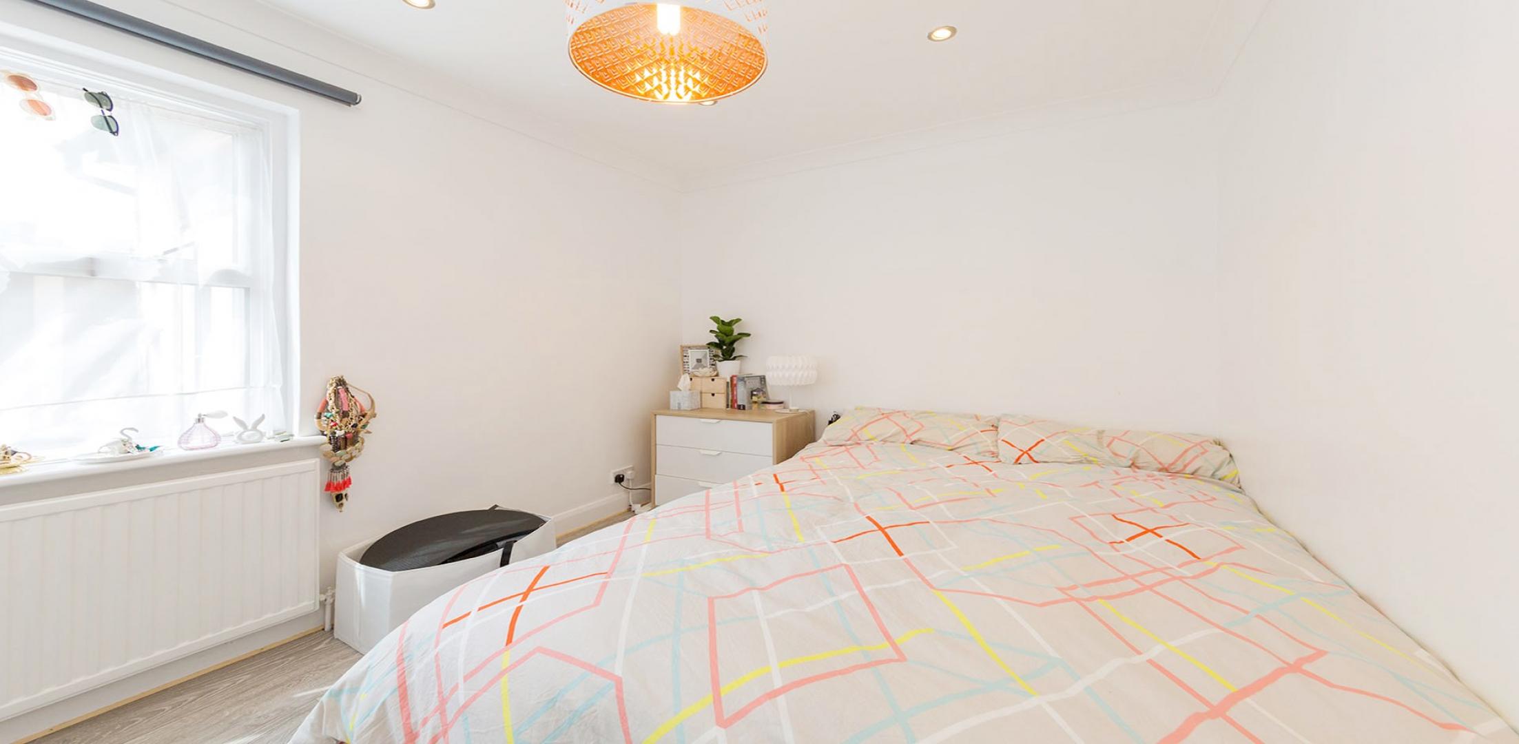 			PRIVATE GARDEN, 1 Bedroom, 1 bath, 1 reception Flat			 Grosvenor Gardens, WILLESDEN GREEN